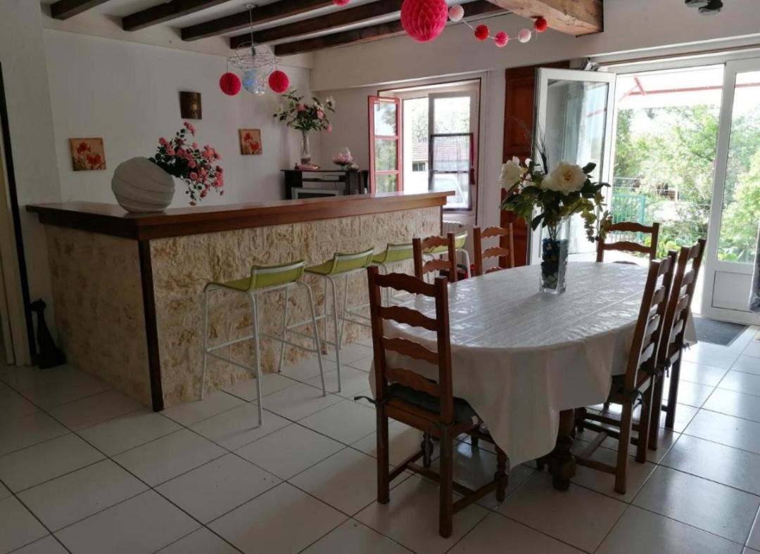 Charmant Logement Entier A La Campagne Sencenac-Puy-de-Fourches Dış mekan fotoğraf